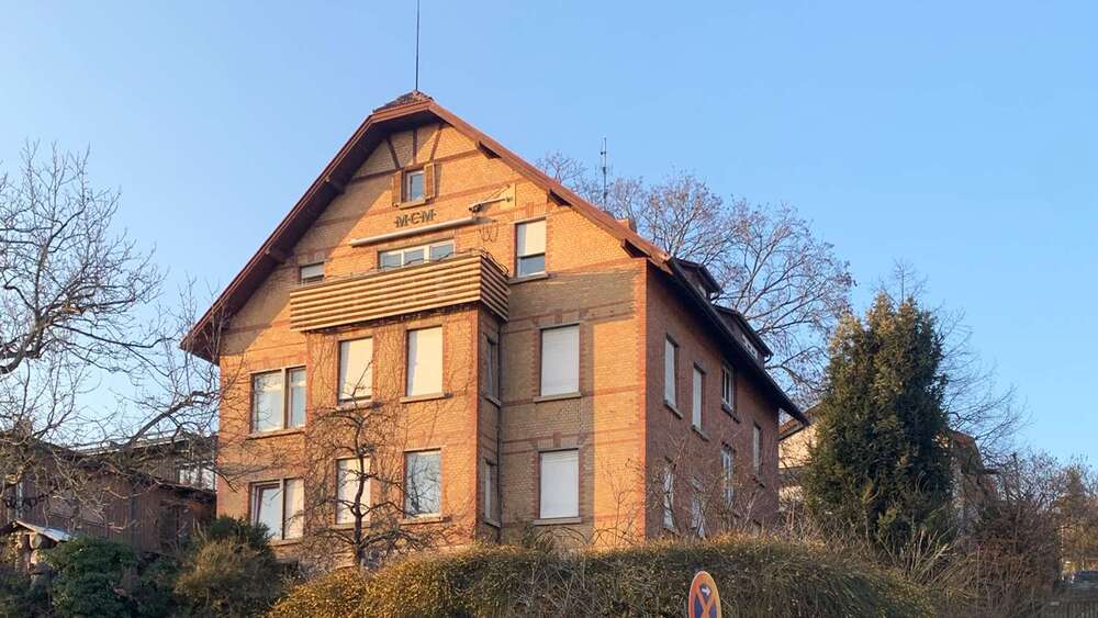 Einfamilienhaus Korntal-Münchingen Münchingen - 21 Zimmer, 497 m&sup2;, 1.150.000&euro; | Angebot:27187011