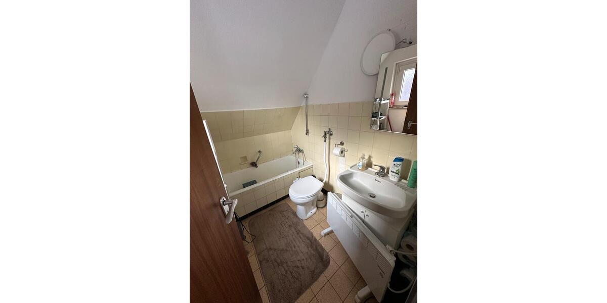 Dachgeschoßwohnung Stuttgart Stuttgart-West - 1.5 Zimmer, 1 m&sup2;, 566&euro; | Angebot:25342588