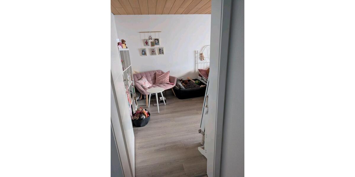 Erdgeschoßwohnung Sachsenheim - 3 Zimmer, 78 m&sup2;, 255.000&euro; | Angebot:26024339
