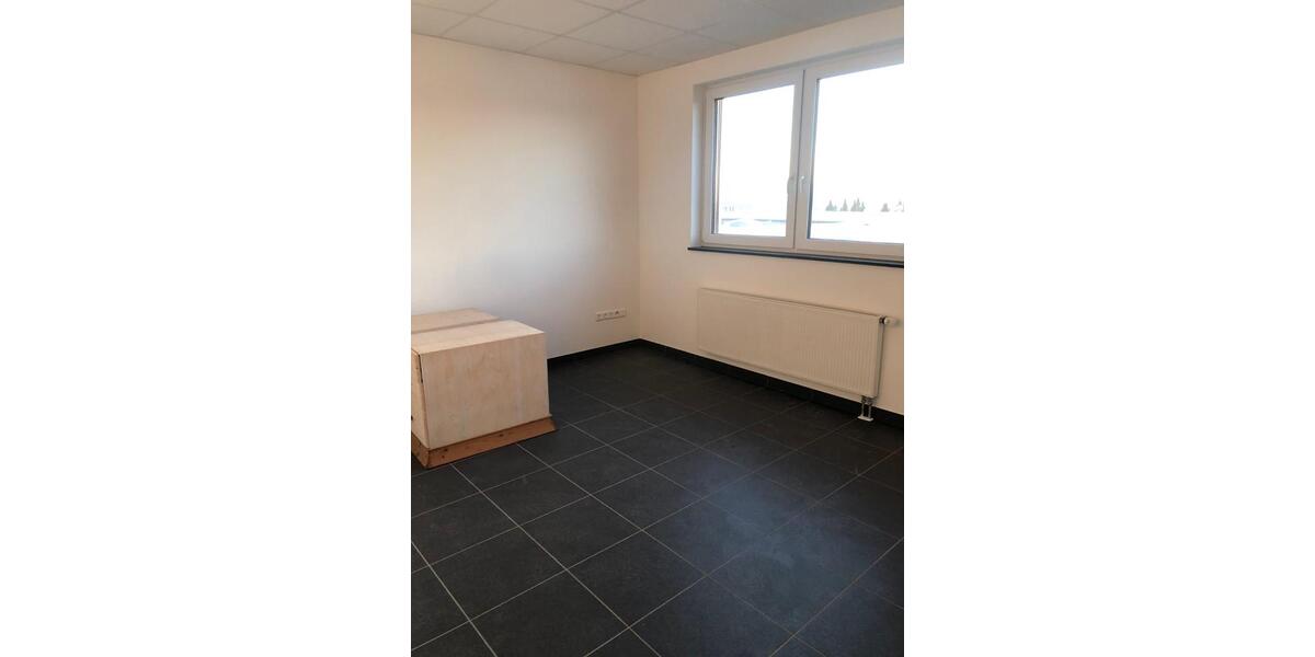 Gewerbeobjekt Leingarten - 1.300&euro; | Angebot:25709036