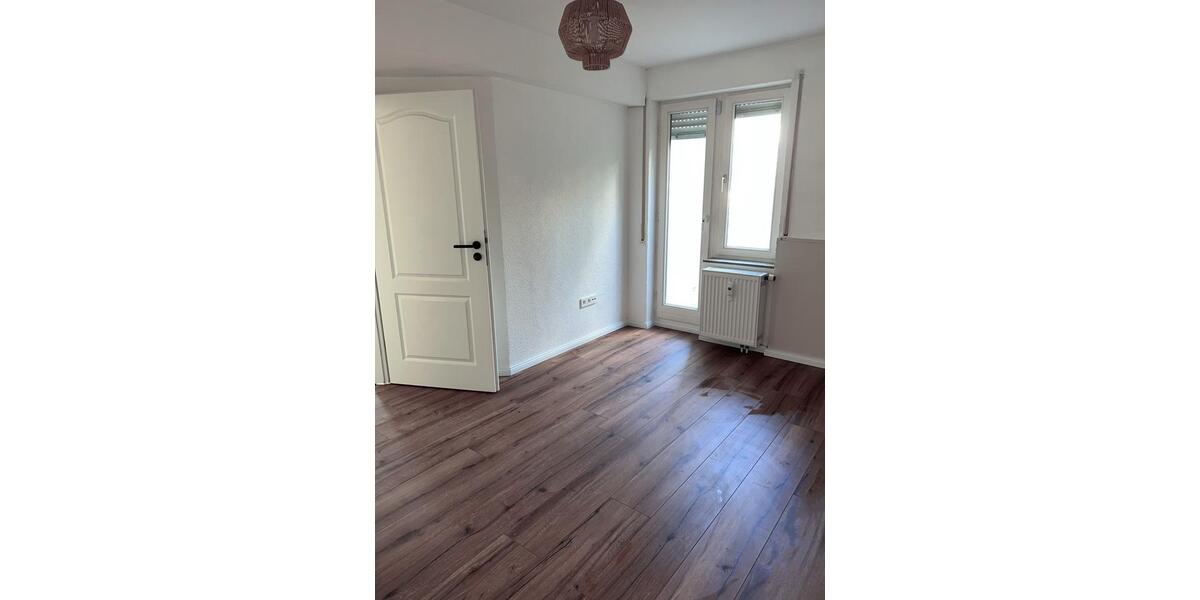 Erdgeschoßwohnung Esslingen am Neckar Hegensberg - 2.5 Zimmer, 70 m&sup2;, 1.230&euro; | Angebot:27601231