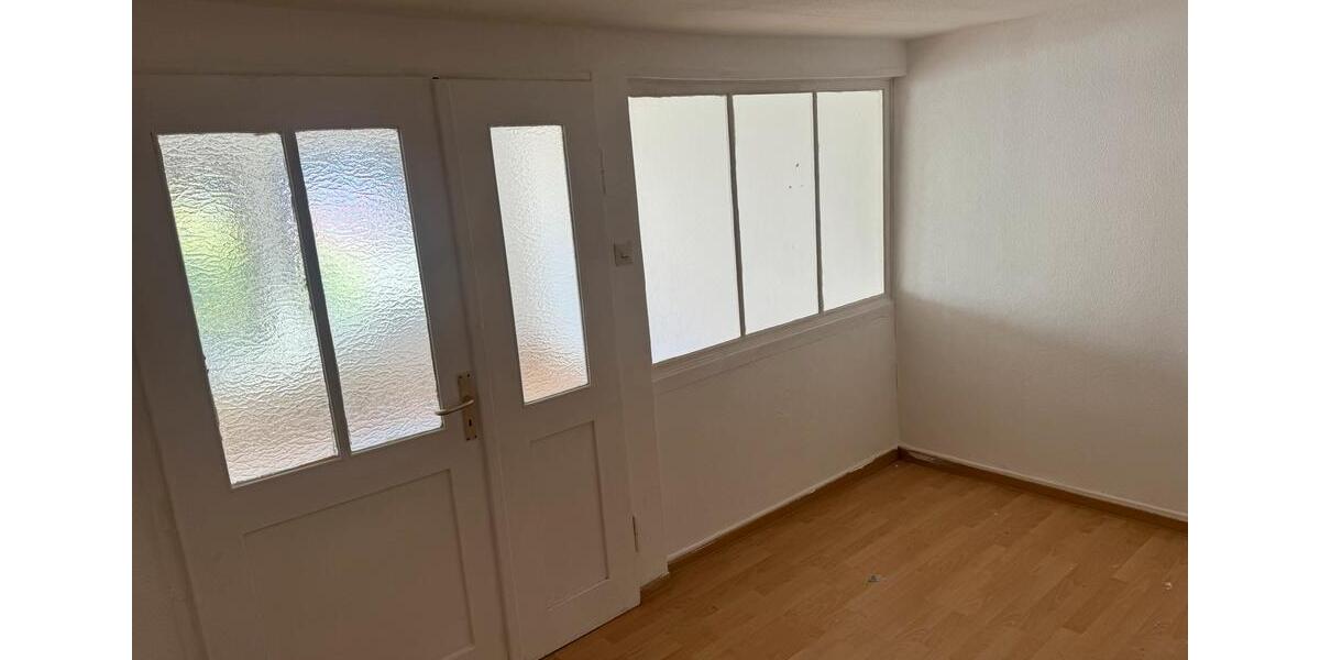 Etagenwohnung Esslingen am Neckar Oberesslingen - 1.5 Zimmer, 38 m&sup2;, 550&euro; | Angebot:26699902