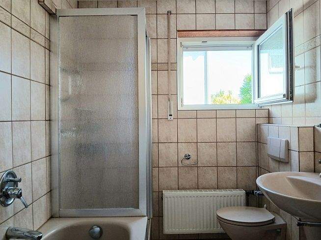 Mehrfamilienhaus, Wohnhaus Waiblingen Hohenacker Hohenacker - 9 Zimmer, 153 m&sup2;, 680.000&euro; | Angebot:25744278