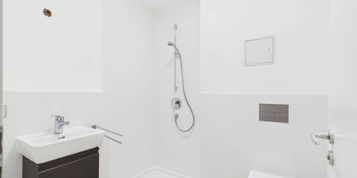 Etagenwohnung Fellbach - 3 Zimmer, 109 m&sup2;, 1.610&euro; | Angebot:25929262