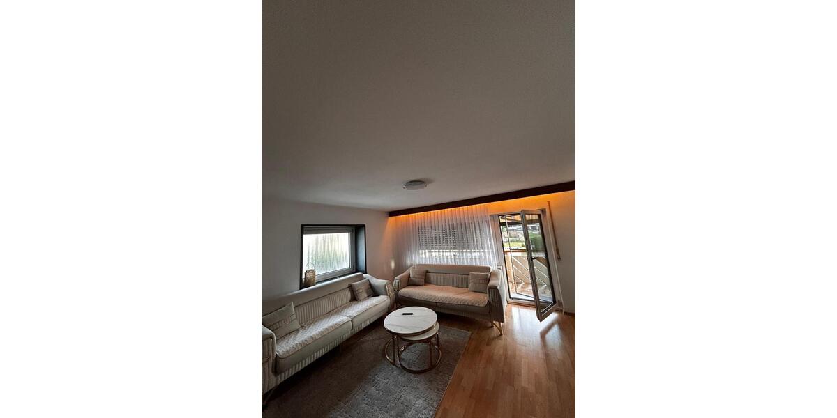 Etagenwohnung Sindelfingen Darmsheim - 3.5 Zimmer, 104 m&sup2;, 1.700&euro; | Angebot:25408362