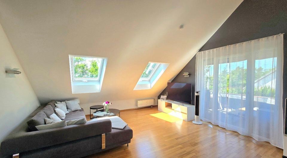 Dachgeschoßwohnung Stuttgart Degerloch - 3.5 Zimmer, 87 m&sup2;, 1.776&euro; | Angebot:27545198