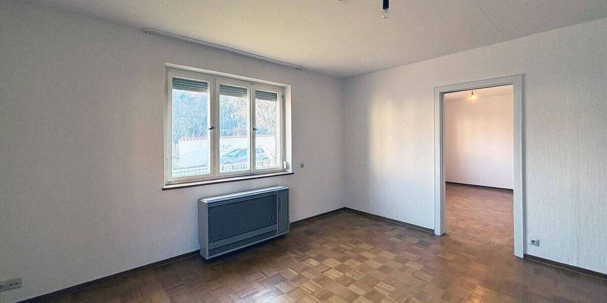 Mehrfamilienhaus, Wohnhaus Stuttgart Feuerbach - 8 Zimmer, 202 m&sup2;, 789.000&euro; | Angebot:26433270