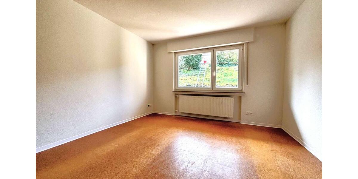 Etagenwohnung Weinstadt - 3.5 Zimmer, 112 m&sup2;, 1.450&euro; | Angebot:26182206