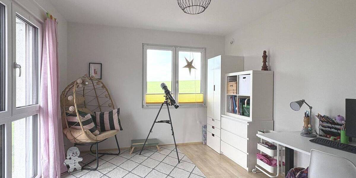 Einfamilienhaus Hemmingen - 8 Zimmer, 246 m&sup2;, 2.700&euro; | Angebot:26557187