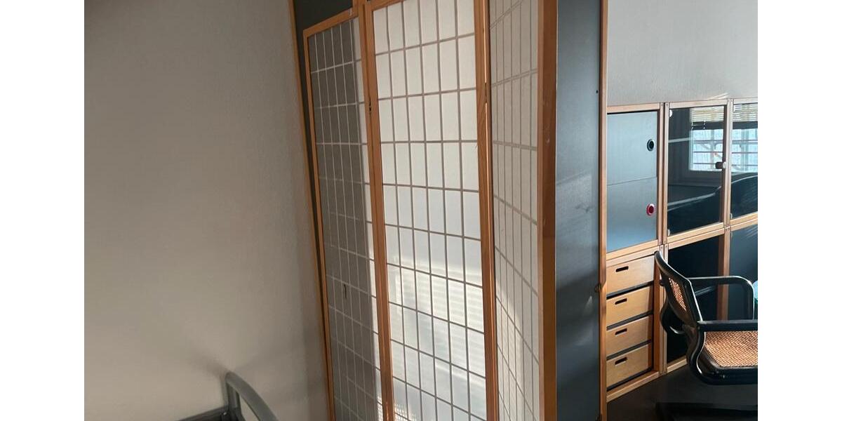 Etagenwohnung Esslingen am Neckar Pliensauvorstadt - 1 Zimmer, 38 m&sup2;, 700&euro; | Angebot:26223598