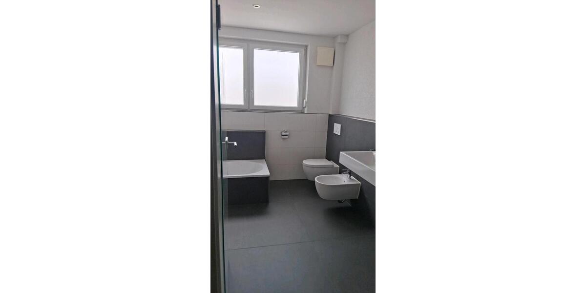 Einfamilienhaus Winnenden - 7 Zimmer, 170 m&sup2;, 2.680&euro; | Angebot:27540324