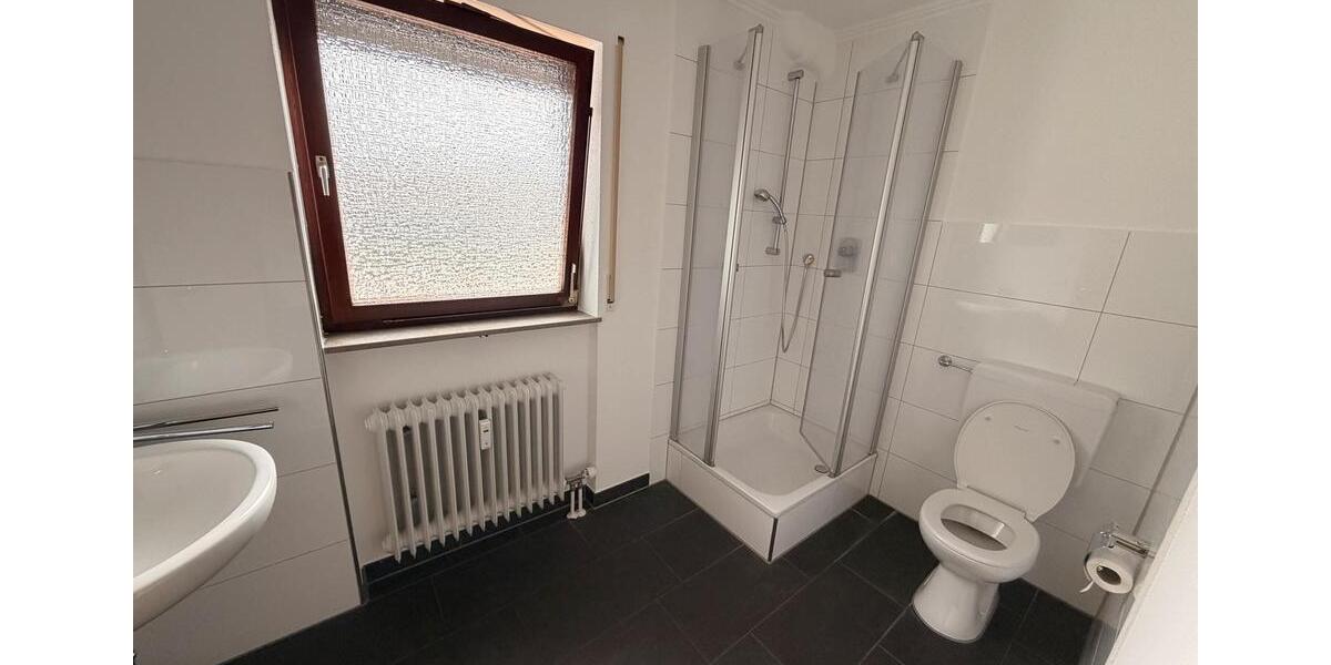Etagenwohnung Schorndorf - 3 Zimmer, 100 m&sup2;, 550&euro; | Angebot:27554105