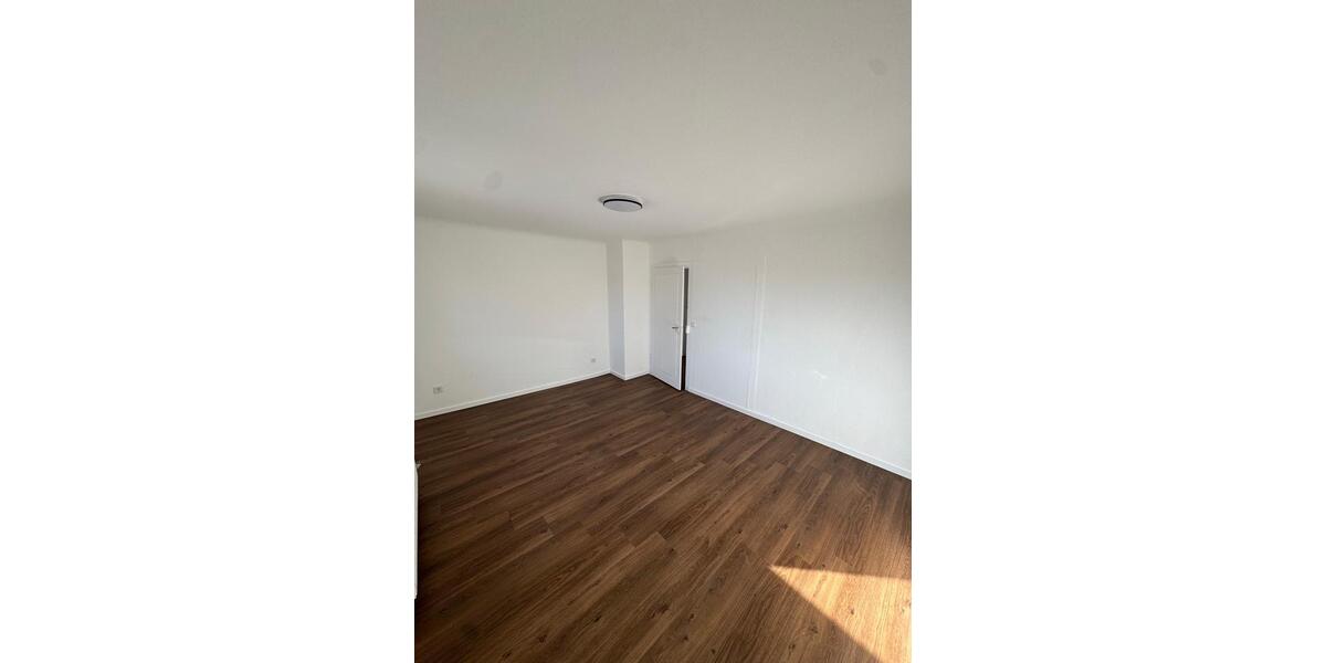 Etagenwohnung Heilbronn - 3 Zimmer, 85 m&sup2;, 1.300&euro; | Angebot:25334954