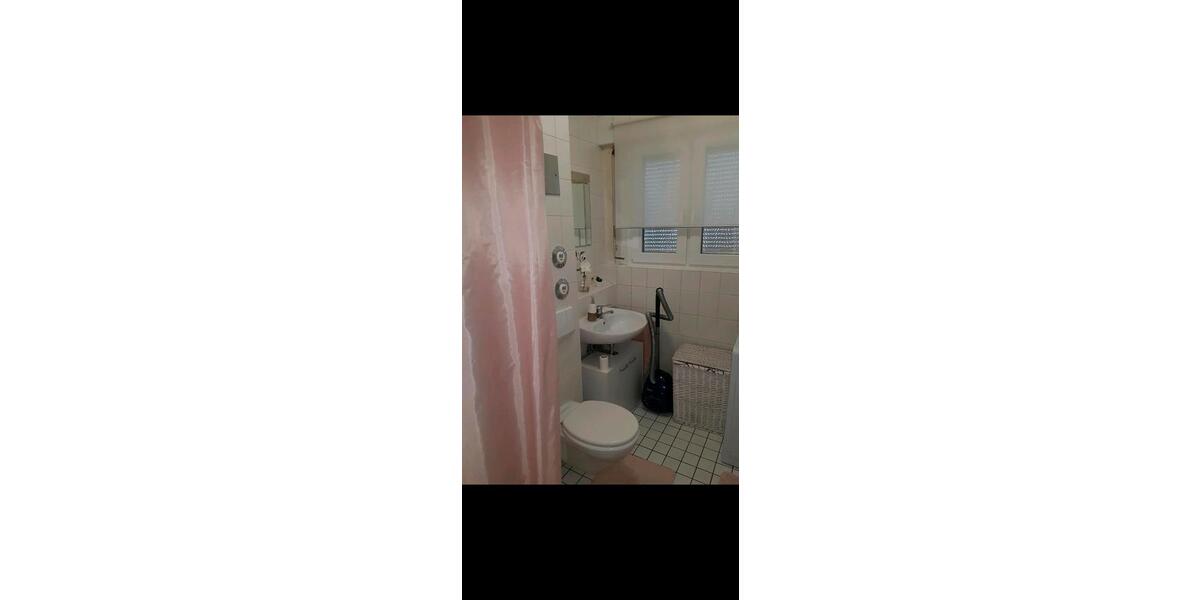 Dachgeschoßwohnung Stuttgart Neuwirtshaus - 2 Zimmer, 40 m&sup2;, 205.000&euro; | Angebot:26612764