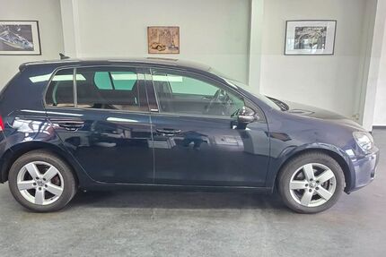 VW Golf 98.000 km 6.490 &euro; Asperg/Ludwigsburg bei Stuttgart 71679