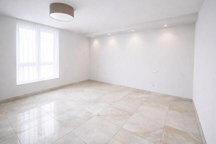 Wohnung Stuttgart Zuffenhausen - 2 Zimmer, 57 m&sup2;, 1.200&euro; | Angebot:25982338