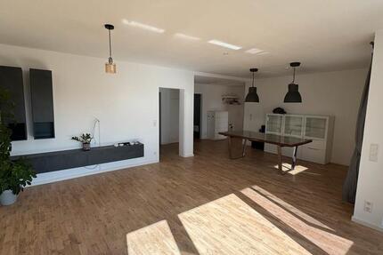 Wohnung Ilsfeld - 3 Zimmer, 100 m&sup2;, 1.200&euro; | Angebot:25216215