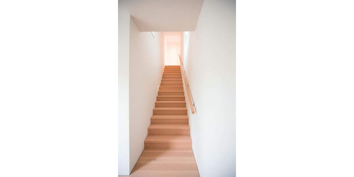 Mehrfamilienhaus, Wohnhaus Ludwigsburg Mitte - 8 Zimmer, 229 m&sup2;, 995.000&euro; | Angebot:25697943