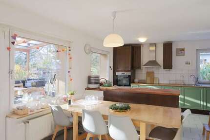 Haus Tiefenbronn - 8.5 Zimmer, 266 m&sup2;, 795.000&euro; | Angebot:24537664