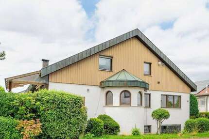 Haus Bönnigheim - 10 Zimmer, 320 m&sup2;, 750.000&euro; | Angebot:25541563