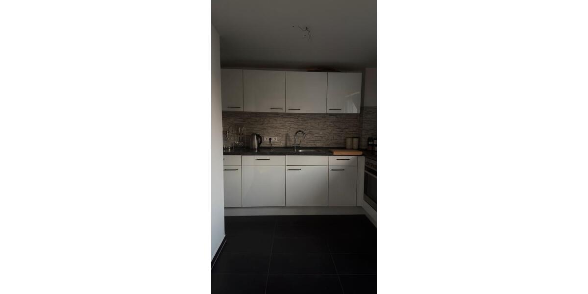 Etagenwohnung Mundelsheim - 2 Zimmer, 85 m&sup2;, 1.300&euro; | Angebot:27538181