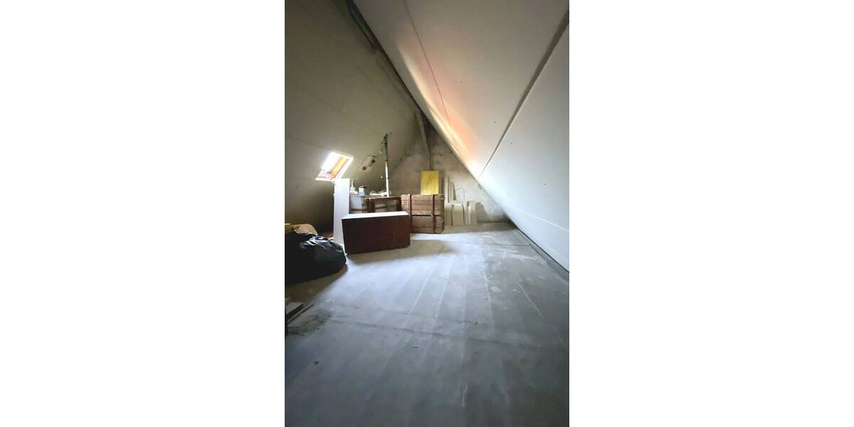 Mehrfamilienhaus, Wohnhaus Stuttgart Feuerbach - 8 Zimmer, 202 m&sup2;, 789.000&euro; | Angebot:26433270
