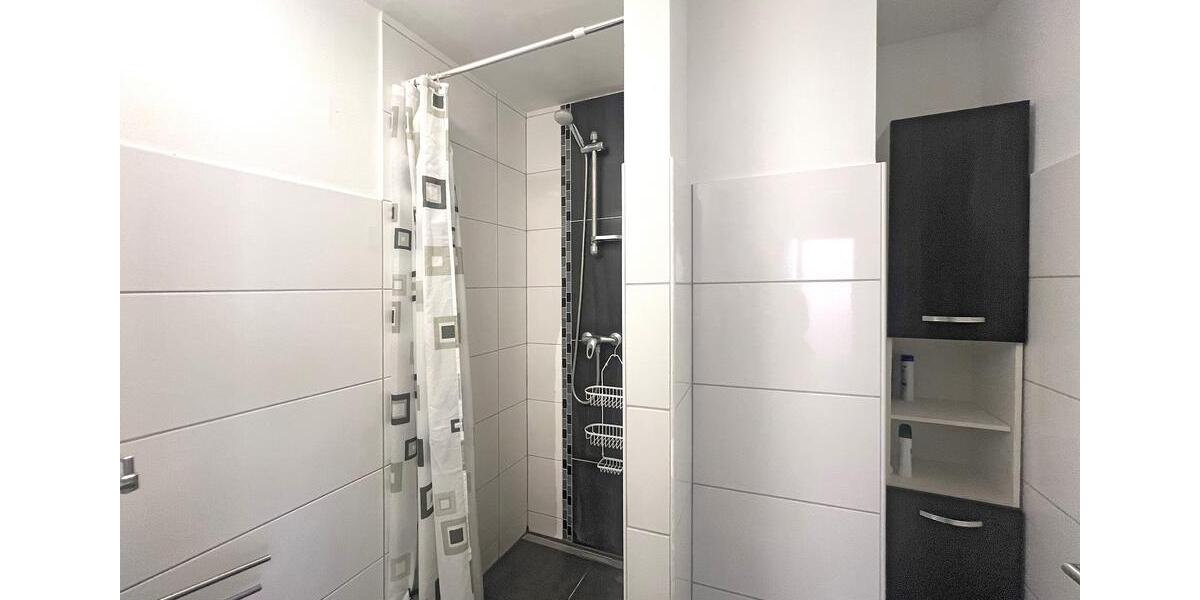 Etagenwohnung Weil der Stadt - 5 Zimmer, 15 m&sup2;, 400&euro; | Angebot:23091713