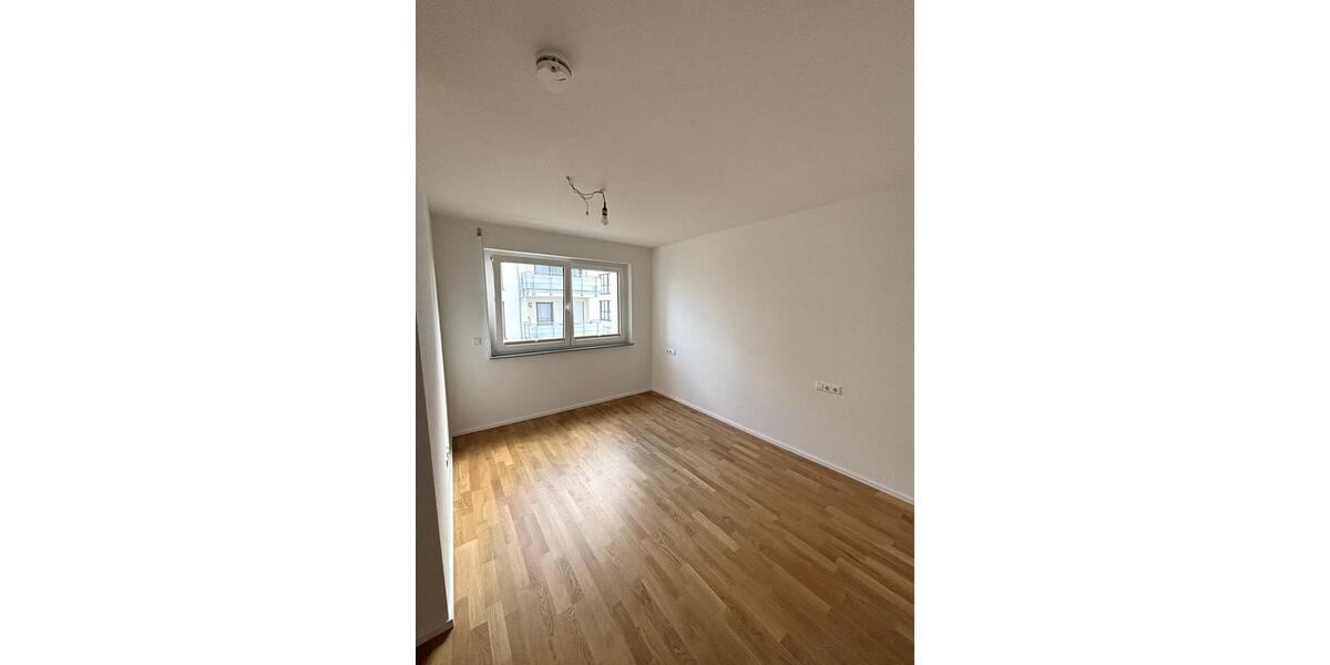 Etagenwohnung Fellbach Oeffingen - 3.5 Zimmer, 72 m&sup2;, 1.300&euro; | Angebot:25362237