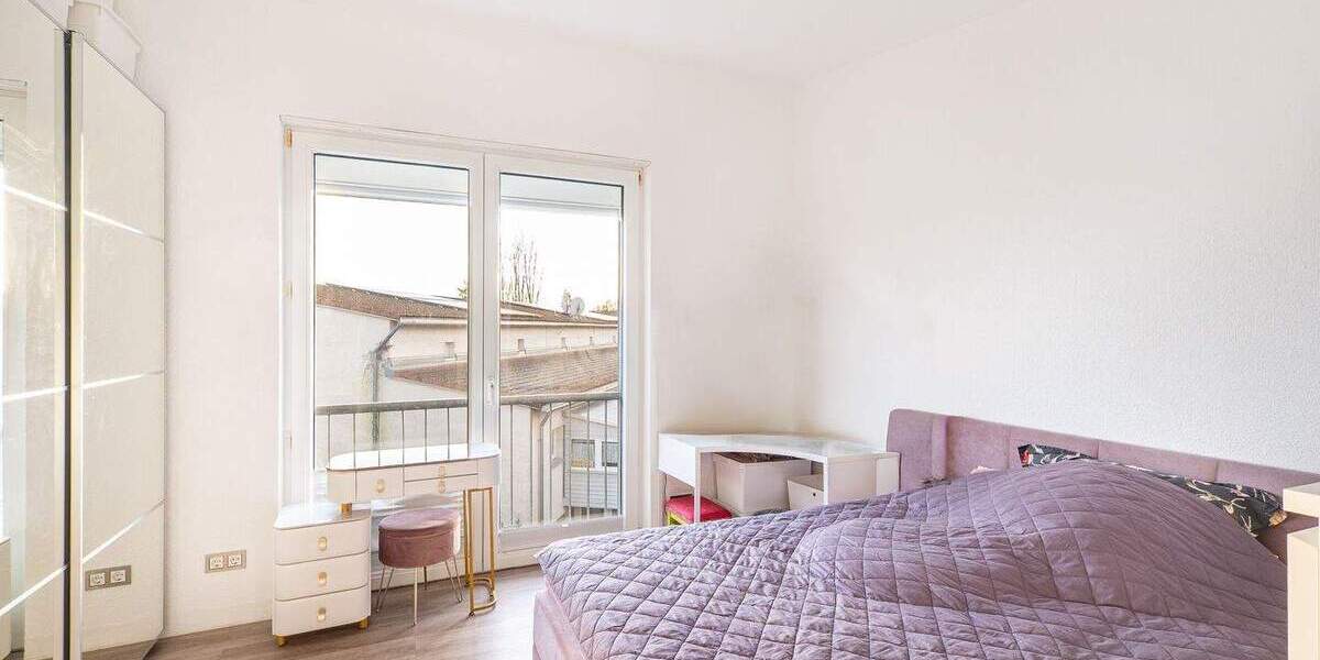 Reihenmittelhaus Stuttgart Feuerbach - 5 Zimmer, 123 m&sup2;, 596.000&euro; | Angebot:25837345