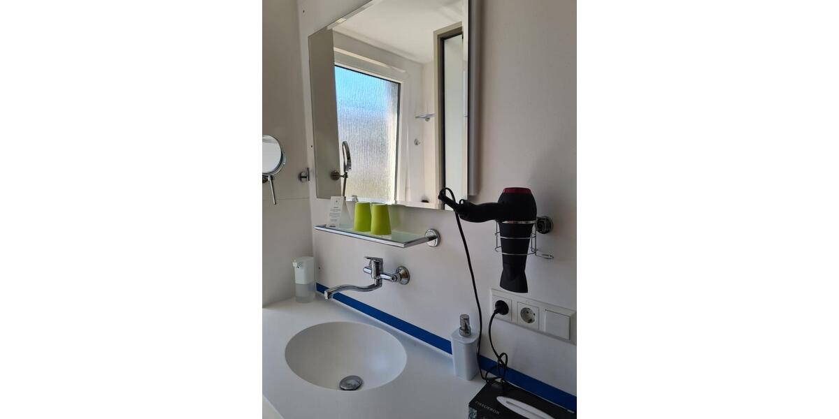 Etagenwohnung Stuttgart Stuttgart-Mitte - 1 Zimmer, 27 m&sup2;, 800&euro; | Angebot:27576619