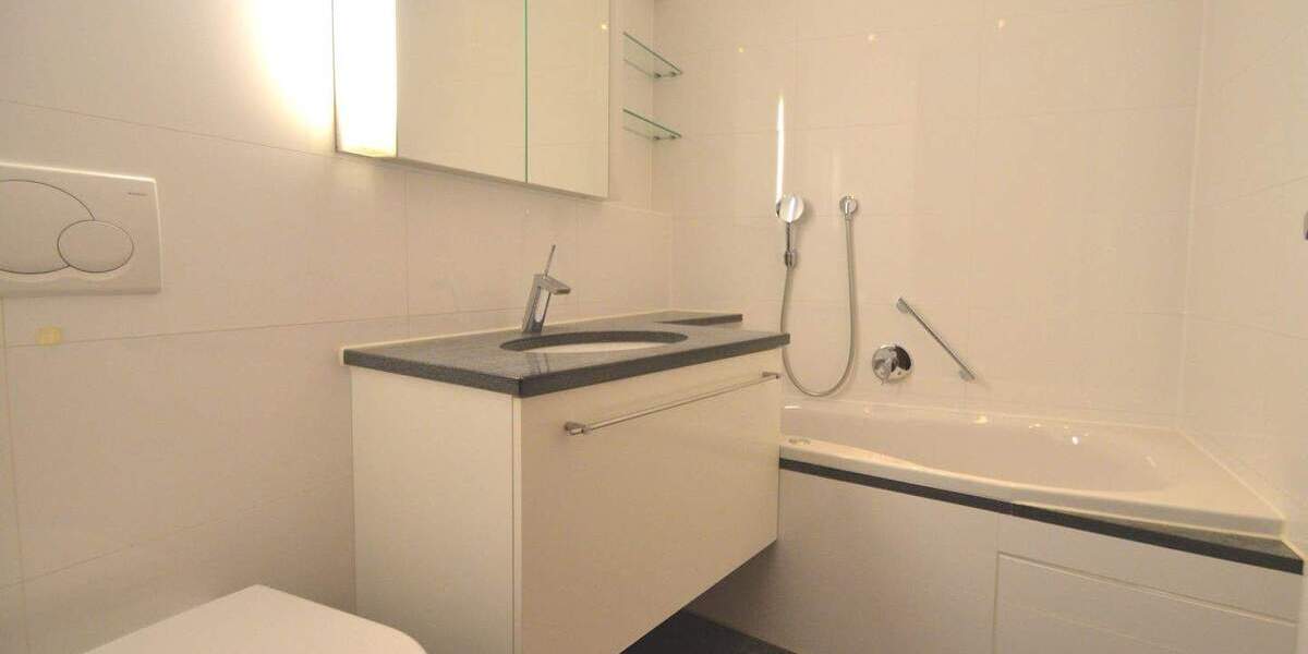 Mehrfamilienhaus, Wohnhaus Gerlingen - 1 Zimmer, 456 m&sup2;, 1.950.000&euro; | Angebot:25704356