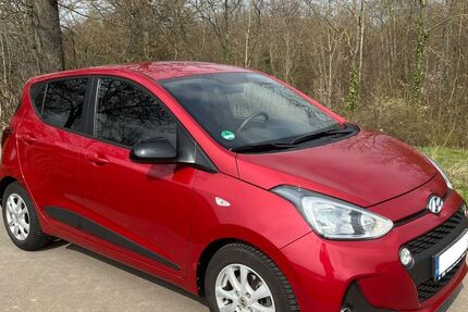 Hyundai i10 23.000 km 11.700 &euro; Weissach 71287