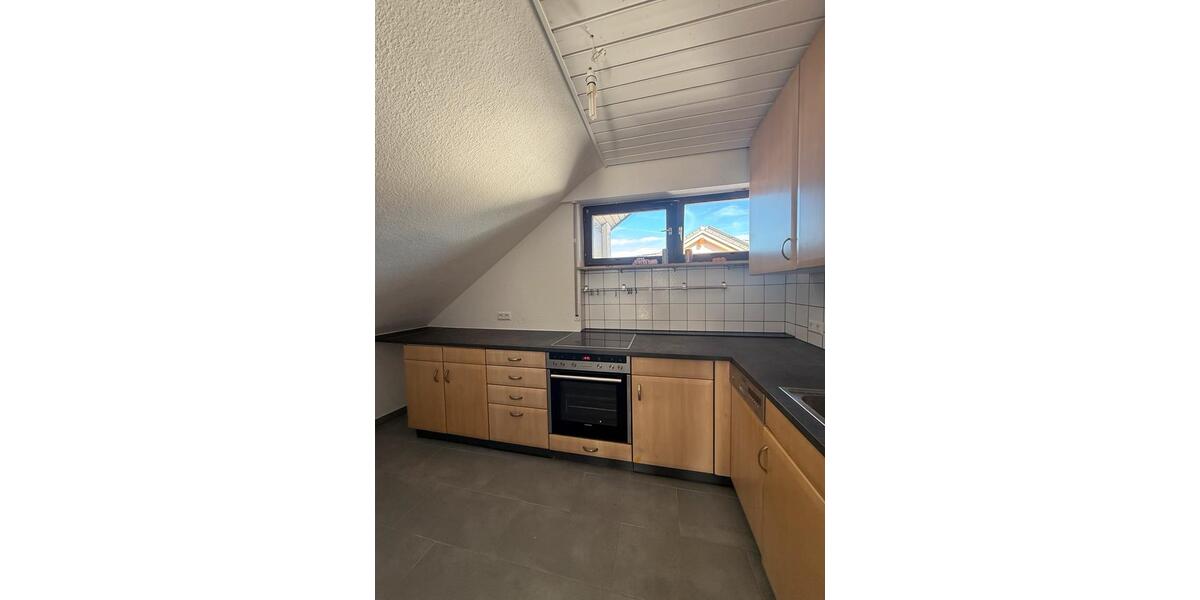 Dachgeschoßwohnung Ostfildern - 2.5 Zimmer, 60 m&sup2;, 950&euro; | Angebot:27550291
