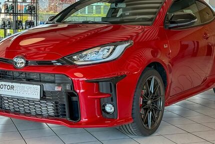 Toyota Yaris 8.800 km 38.990 &euro; Lauffen a.N. 74348