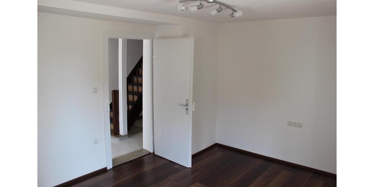 Doppelhaushälfte Steinheim an der Murr - 3 Zimmer, 75 m&sup2;, 229.000&euro; | Angebot:27132351