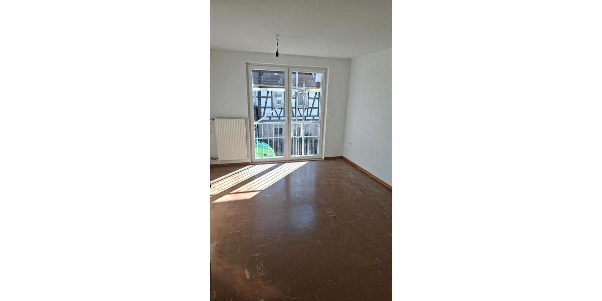 Etagenwohnung Weissach im Tal - 2.5 Zimmer, 66 m&sup2;, 800&euro; | Angebot:27574530