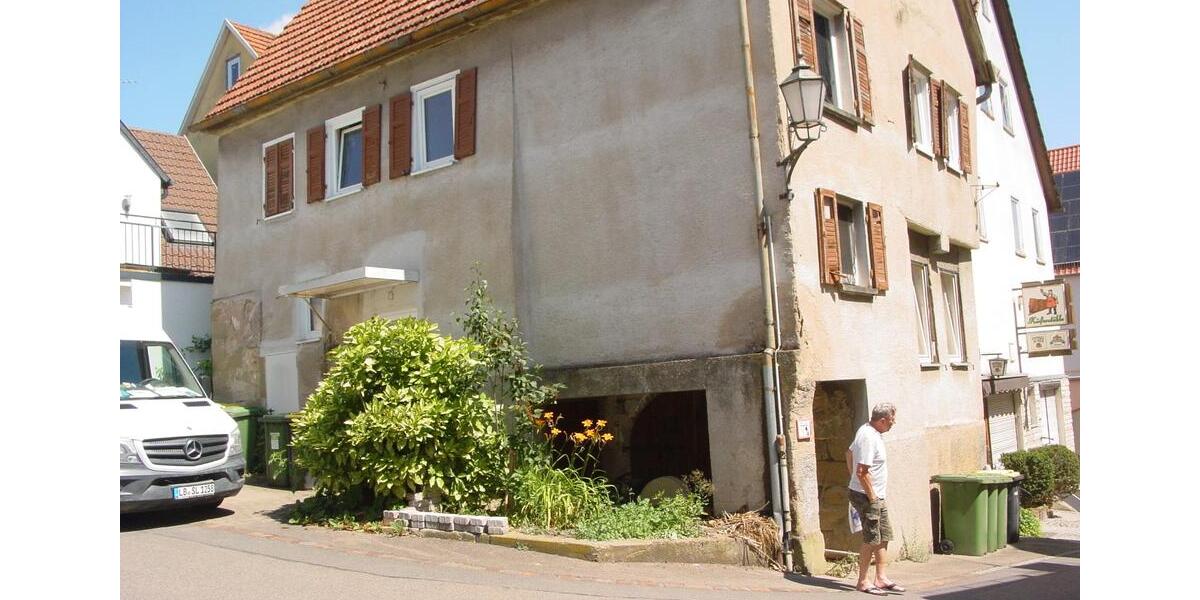 Einfamilienhaus Großbottwar - 5 Zimmer, 109 m&sup2;, 139.000&euro; | Angebot:26946933