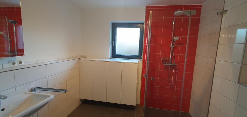 Erdgeschoßwohnung Sindelfingen Darmsheim - 3 Zimmer, 83 m&sup2;, 1.565&euro; | Angebot:25591058
