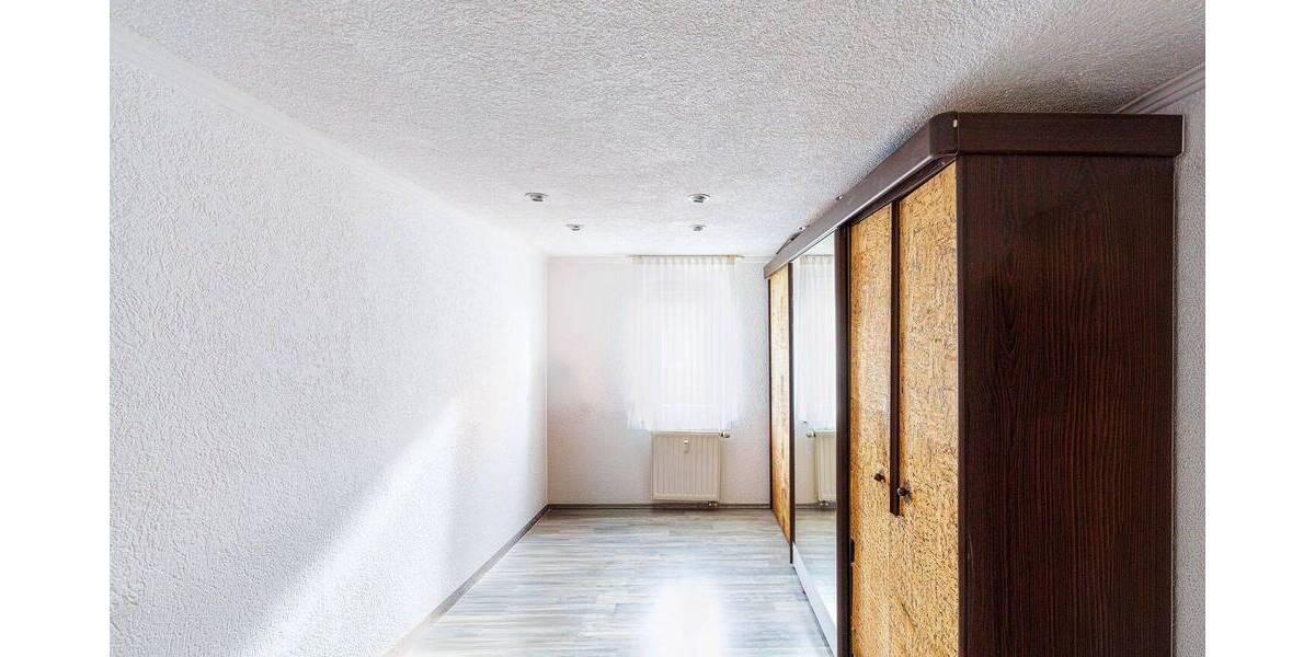Etagenwohnung Vaihingen an der Enz - 3 Zimmer, 91 m&sup2;, 240.000&euro; | Angebot:26345664