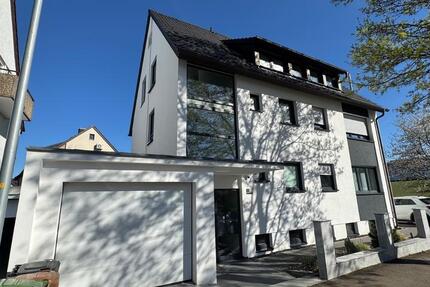 Haus Stuttgart Neuwirtshaus - 9 Zimmer, 257 m&sup2;, 1.200.000&euro; | Angebot:26060328