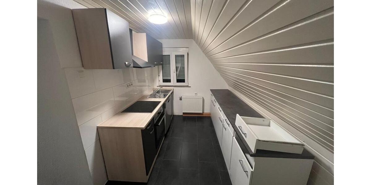 Dachgeschoßwohnung Kirchheim am Neckar - 1 Zimmer, 50 m&sup2;, 750&euro; | Angebot:25342613