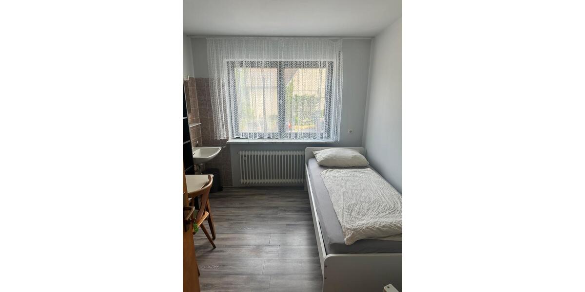 Etagenwohnung Ilsfeld - 1 Zimmer, 16 m&sup2;, 380&euro; | Angebot:26615108