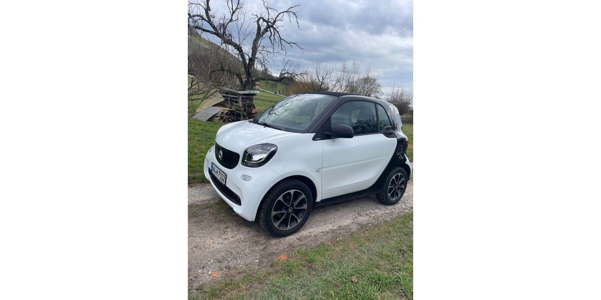 Smart ForTwo 71.914 km 9.400 &euro; Korb 71404
