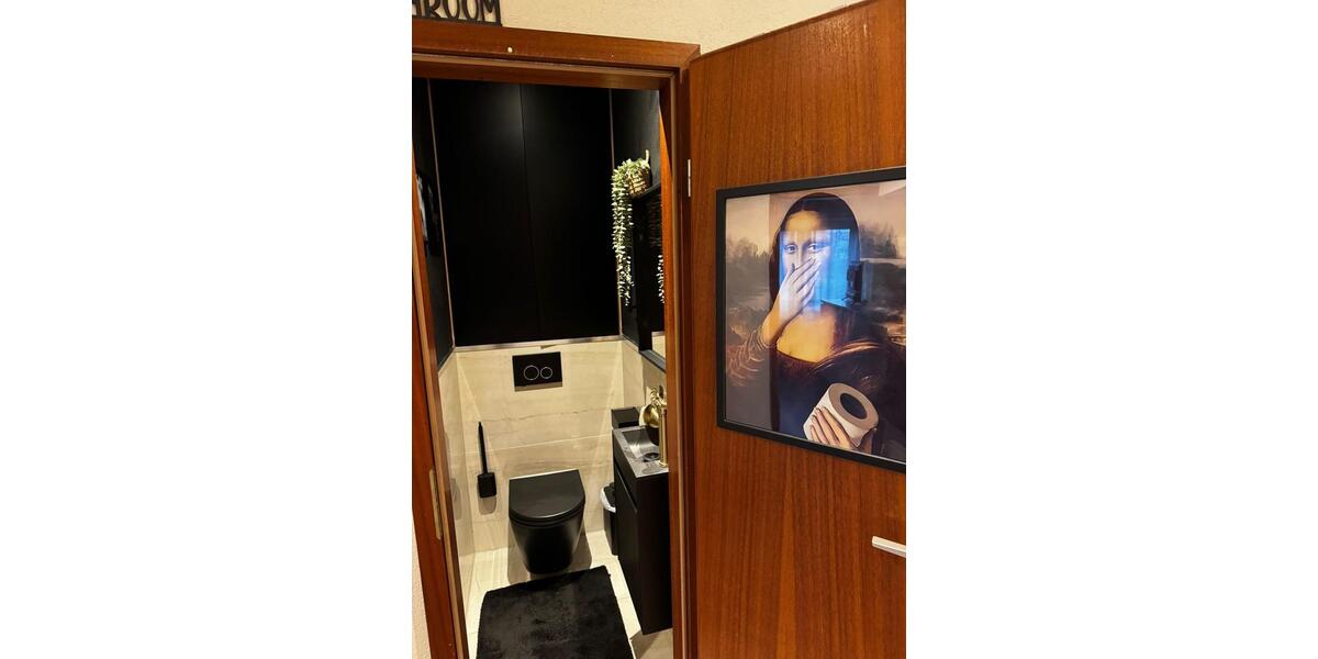 Dachgeschoßwohnung Ludwigsburg Eglosheim - 2.5 Zimmer, 67 m&sup2;, 299.000&euro; | Angebot:25446714