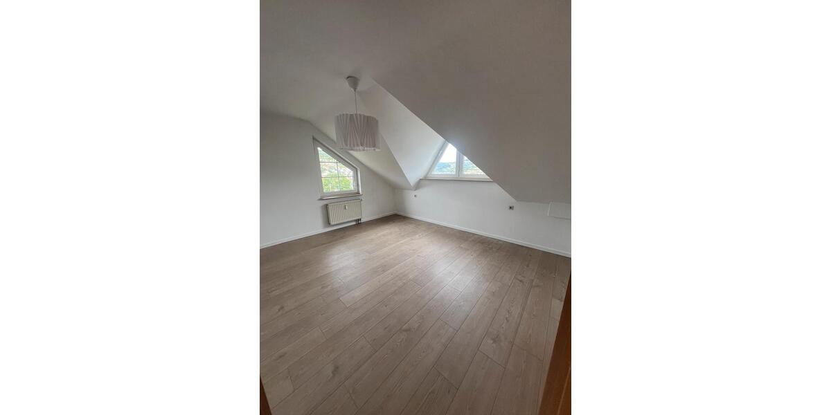 Dachgeschoßwohnung Rudersberg - 2 Zimmer, 54 m&sup2;, 189.000&euro; | Angebot:27211431
