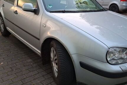 VW Golf 188.000 km 790 &euro; Heilbronn 74076