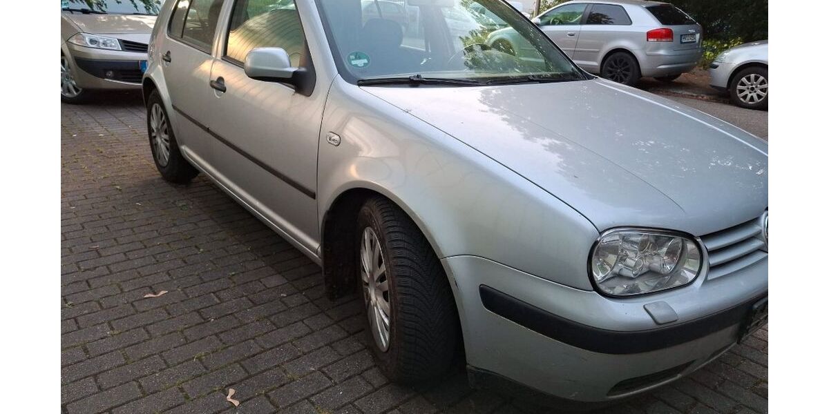 VW Golf 188.000 km 790 &euro; Heilbronn 74076