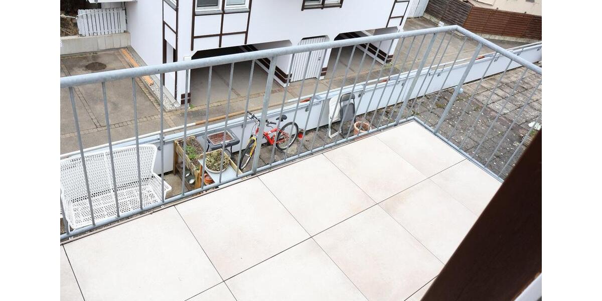 Dachgeschoßwohnung Stuttgart Birkach - 2.5 Zimmer, 71 m&sup2;, 265.000&euro; | Angebot:27548615