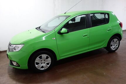 Dacia Sandero 98.000 km 5.999 &euro; Mühlacker 75417