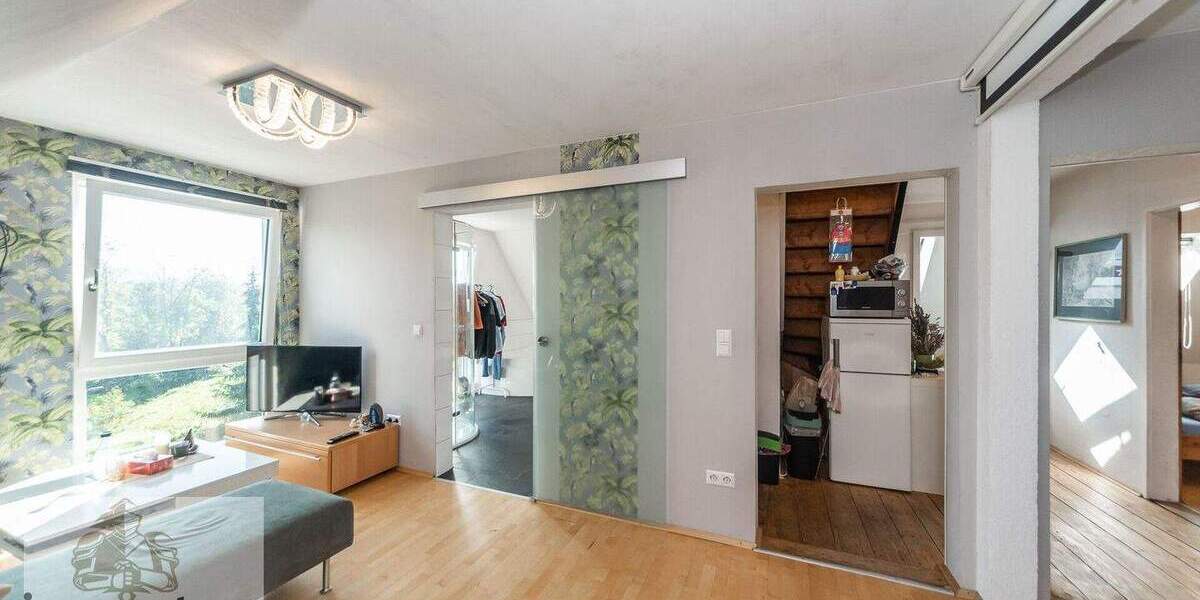 Mehrfamilienhaus, Wohnhaus Heilbronn / Neckargartach Neckargartach - 8 Zimmer, 194 m&sup2;, 548.000&euro; | Angebot:25742864